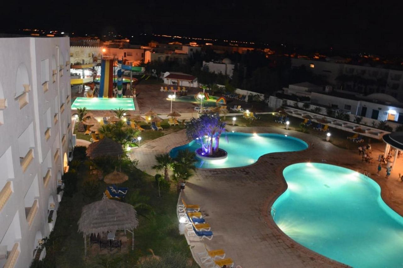 Zodiac & Aqua Park Hotel